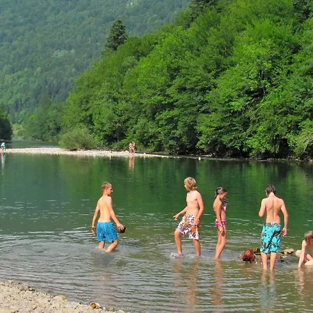 Guest house Eko Homestead Luka - Escape Room, Archery, Bbq, Rafting And More - Vrh pri Fari