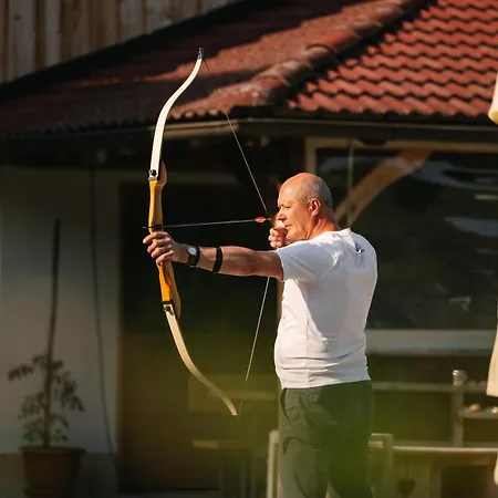 Pensionat Eko Homestead Luka - Escape Room, Archery, Bbq, Rafting And -