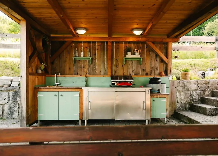 Eko Homestead Luka - Escape Room, Archery, Bbq, Rafting And - Guest house 3*