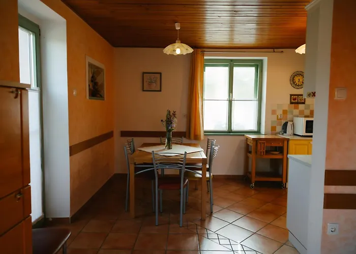 Guest house Eko Homestead Luka - Escape Room, Archery, Bbq, Rafting And - 3*